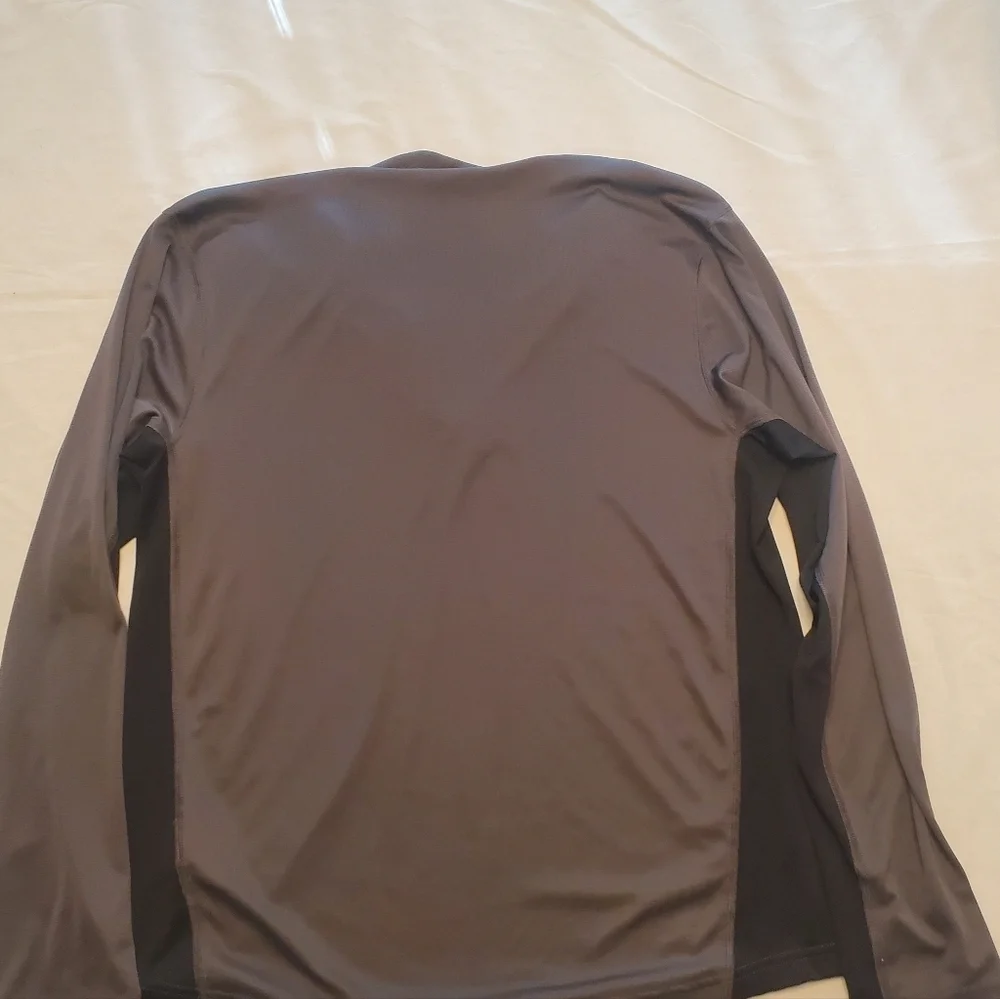 The North Face Men Vapor Wick Long Sleeve 1/4 Zip Pullover Lightweight Gray Sz M